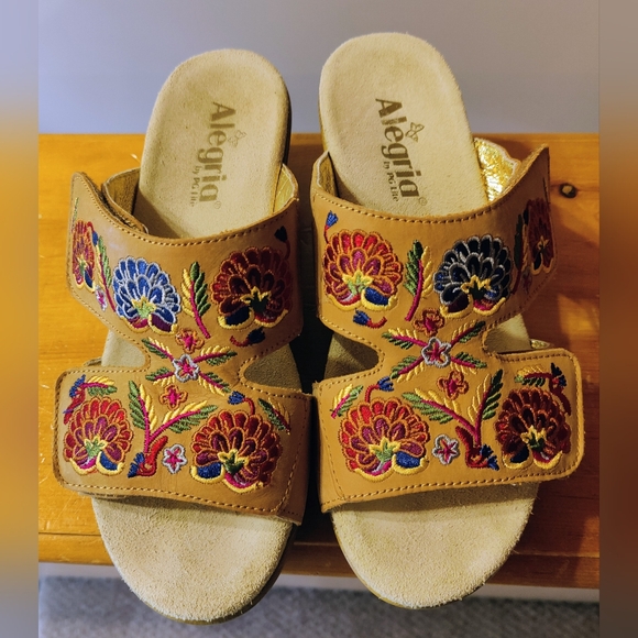 Alegria Linn Wedge Sandals - Picture 1 of 7